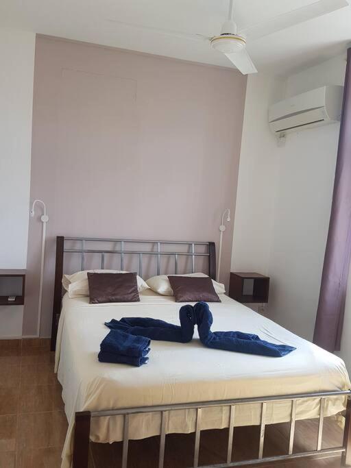 Flambeau 2 Bedroom Apartment Тро-о-Біше Екстер'єр фото